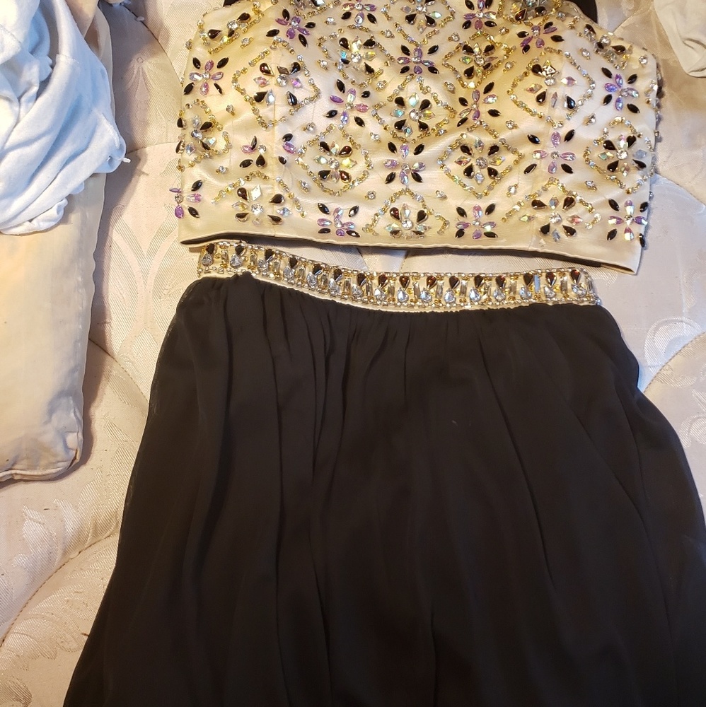 Homecoming dress - Picture 1 of 2